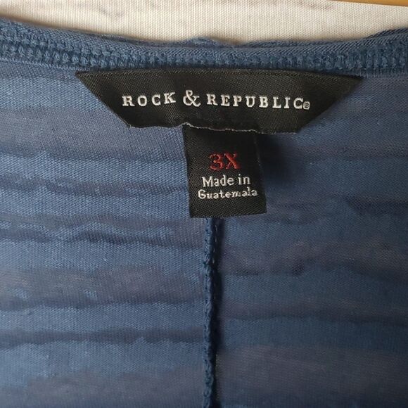 Rock and Republic Top - Picture 2 of 8